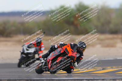 media/Sep-11-2022-SoCal Trackdays (Sun) [[81b7e951af]]/Turn 7 (1145am)/